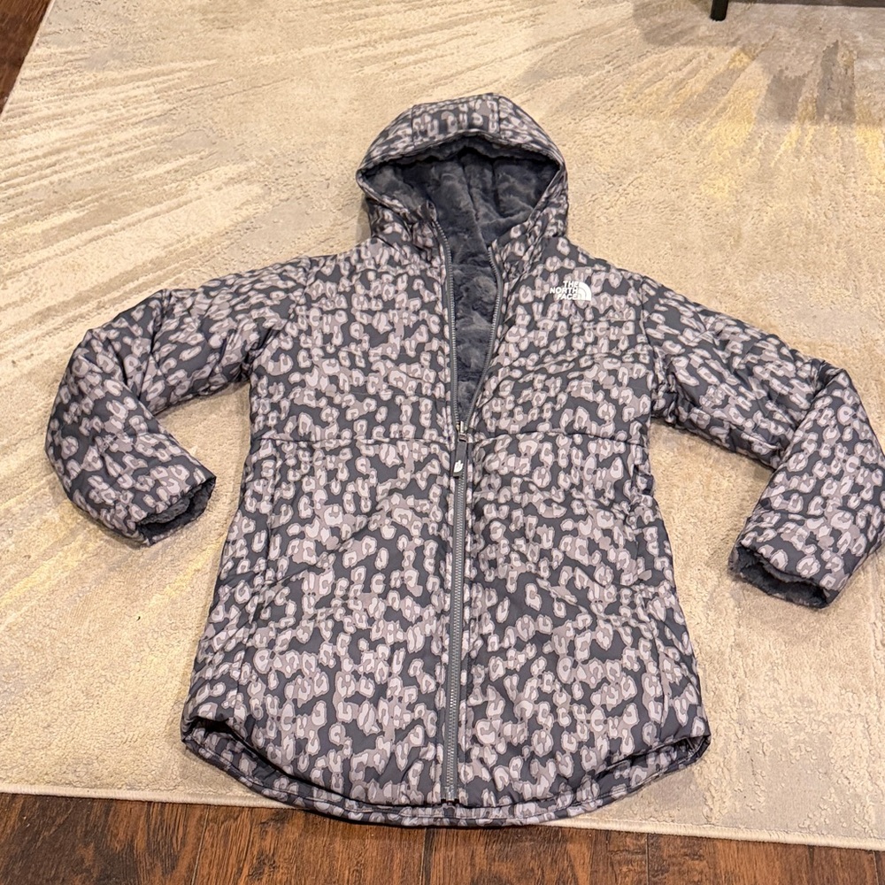 The North Face Girls Reversible
Mossbud Leopard Fur Lined Winter jacket size L